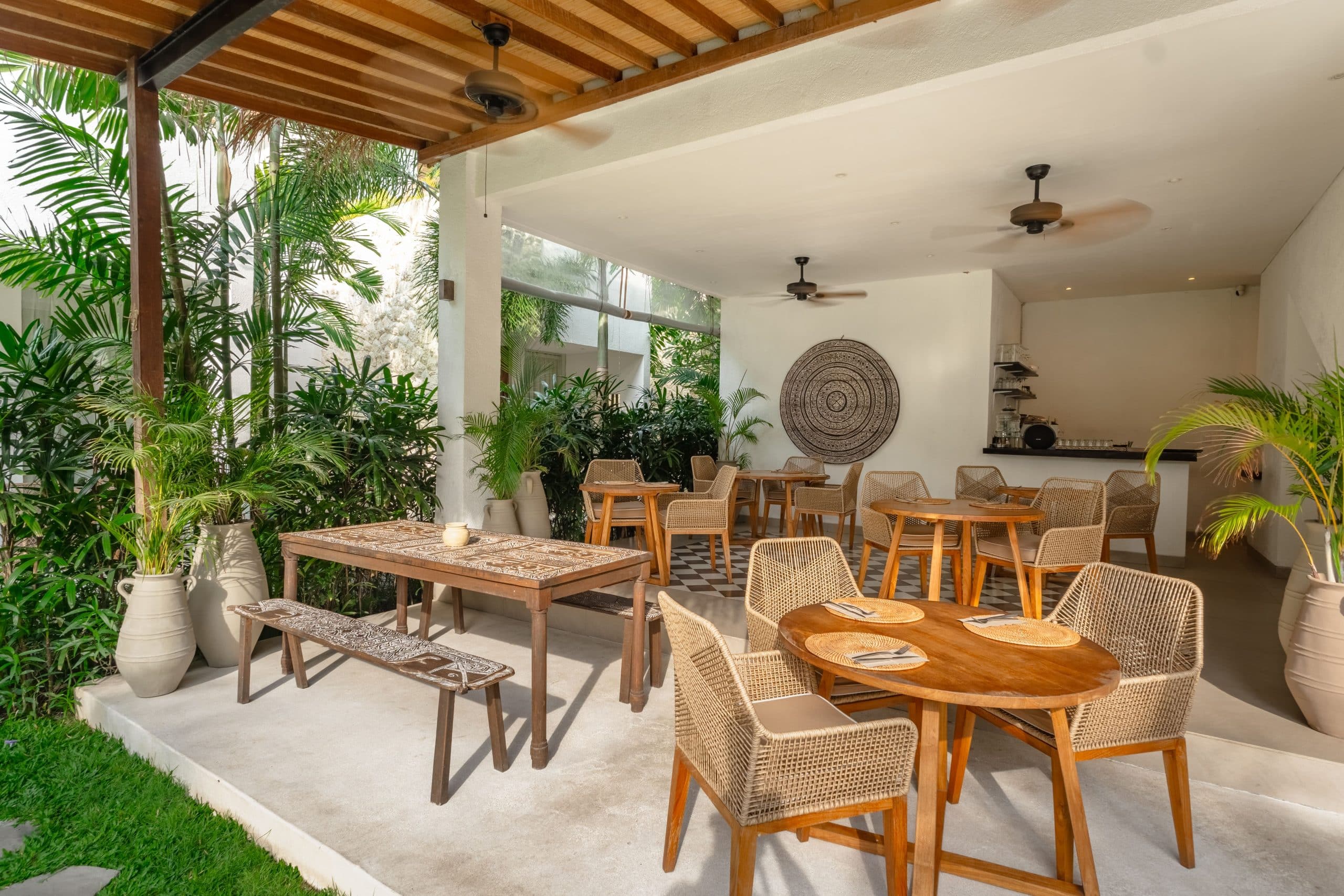 the balangan hotel restaurant 2